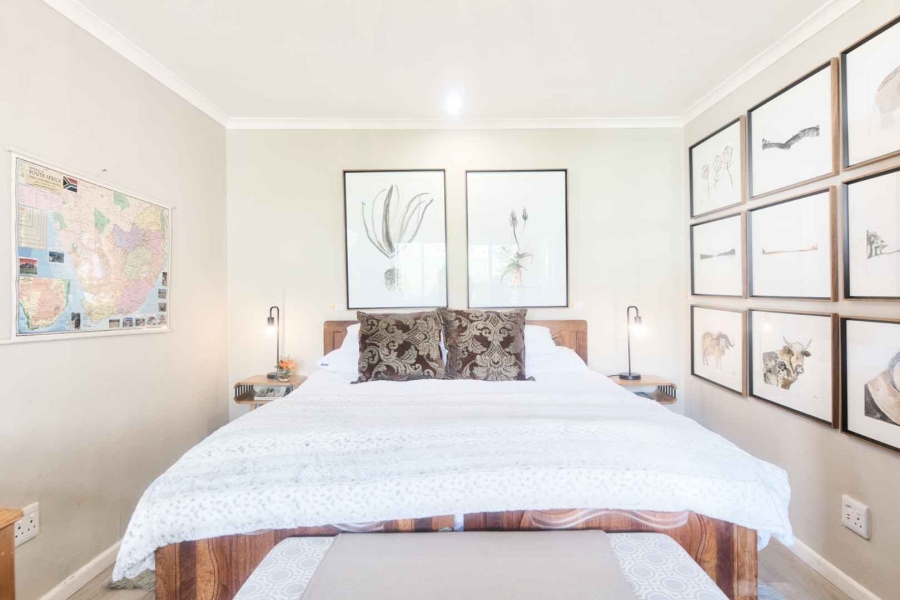 6 Bedroom Property for Sale in Northcliff Western Cape
